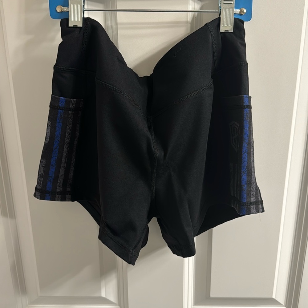 Born primitive spandex. Size small